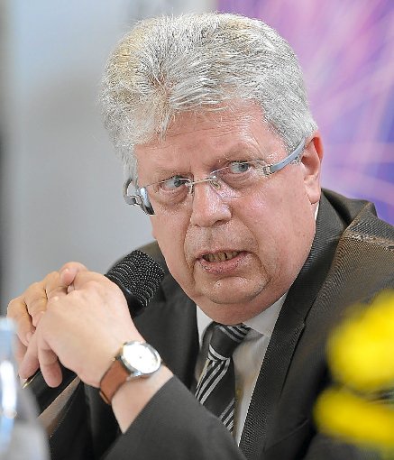 Gerhard Segmiller vertrat das Stuttgarter Sozialministerium bei der Debatte.
