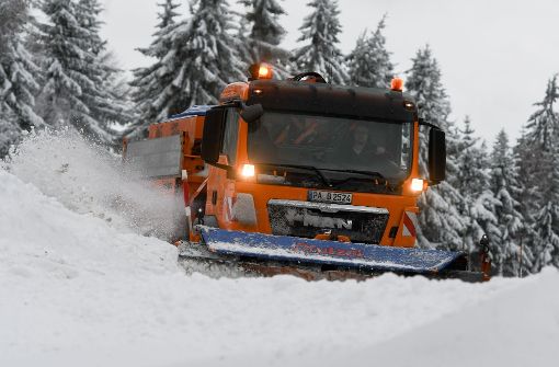 Titisee-Neustadt: Junge in Schneehaufen verschüttet - Schwarzwälder Bote