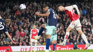 Kai Havertz (r) köpfte Arsenal gegen Brentford spät zum Sieg. Foto: Frank Augstein/AP/dpa