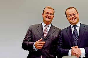 Ex-Porsche-Chef Wendelin Wiedeking (links) und der frühere Finanzvorstand Holger Härter Foto: dpa
