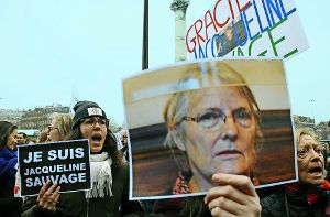 Demonstrantinnen haben sich immer wieder für Jacqueline Sauvage eingesetzt. Foto: picture-alliance
