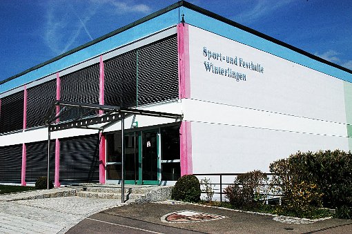 Die Winterlinger Festhalle wird demnächst innen saniert – der Gemeinderat hat den Auftrag vergeben. Foto: Hertle Foto: Schwarzwälder-Bote