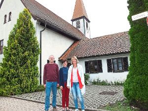 Einen Gottesdienst für demenzkranke Menschen und deren Angehörige organisieren Walter Hummel (von links), Monika Volaric und Dagmar Hecke.  Foto: Stocker Foto: Schwarzwälder-Bote