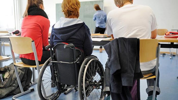 Behinderte sollen neben Nichtbehinderten lernen