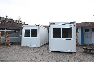 Die Hebammen müssen in den nächsten Wochen in zwei Containern ihre Schulungen abhalten.  Foto: Eich Foto: Schwarzwälder-Bote