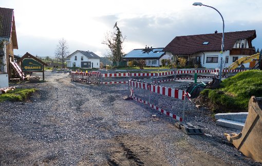 Der Ausbau der Lindenbrunnenstraße in Bildechingen geht weiter: Die Bauarbeiten sind im  erschließungspflichtigen Teil angekommen. Foto: Morlok