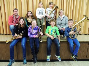 Mit Begeisterung sind die Nachwuchsmusiker dabei, die jetzt ihre Ausbildung beim Posaunenchor Meßstetten begonnen haben. Foto: Schwarzwälder-Bote
