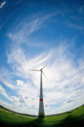 Windkraft ist weiterhin ein großes Thema in Deißlingen. Allerdings ist ein hoher Planungsaufwand erforderlich, bis auf dem ausgesuchten Standort bei der Gemarkungsgrenze zu Trossingen eine leistungsstarke CO2-senkende Anlage erstellt werden kann.   Foto: Ebener