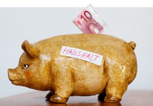 Die Gemeinde Dottenhausen kann ihr Sparschwein füllen und der Rücklage Geld zuführen. Foto: Archiv Foto: Schwarzwälder-Bote