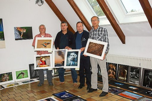 Sie haben sich entschieden (von links): Ralph Stiller und  Harald Brendel vom Fotoclub Filderstadt, Stefan Hauser und    Hans Schimpf-Reinhardt.  Foto: Verein Foto: Schwarzwälder-Bote