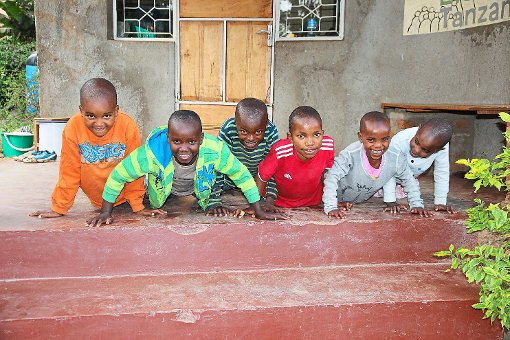 Fröhliche Gesichter bei den Kindern aus dem Waisenhaus LISO Watoto Home, das vom Brigachtaler Verein LISO Tanzania gegründet wurde.  Foto: Verein Foto: Schwarzwälder-Bote