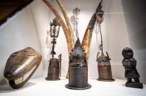 Die Benin-Bronzen aus dem  Linden-Museum werden am 14. Dezember Eigentum Nigerias. Foto: dpa/Christian Schmidt