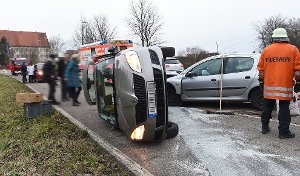 Durch einen technischen Deffekt ist es am Donnerstagnachmittag bei Nordstetten zu einem Zusammenstoß zweier Autos gekommen.  Foto: Lück
