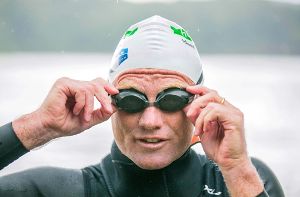 Andreas Fath kommt weiter gut voran. Der Rheinschwimmer will am Sonntag die Nordsee erreichen. (Archivfoto) Foto: dpa