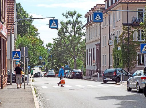 Fußgänger haben in Königsfeld schon immer einen ganz besonderen Stellenwert.  Foto: Vaas Foto: Schwarzwälder-Bote