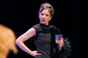 Josepha Grünberg in „Frühstück bei Tiffany“ Foto: Schauspielbühnen Stuttgart/Martin Sigmund