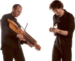 Das Duo Cassard tritt im Oktober mit traditioneller Musik von morgen auf. Foto: Cassard Foto: Schwarzwälder-Bote