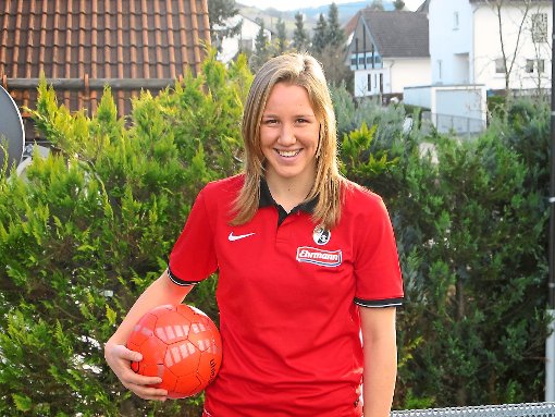 Die 16-jährige Vanessa Ziegler aus Schlatt kickt normalerweise für den SC Freiburg. In ihrem zweiten Länderspiel hat sie für die U16-DFB-Elf der Frauen im Nordic Cup  ein wichtiges Tor erzielt. Foto: Pieske/Ziegler