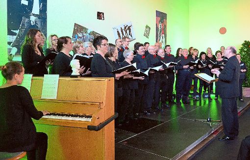 Der Gesangverein Oberbaldingen bot bei seinem Frühjahrskonzert ein vielfältiges Programm, das  bestens ankam.   Foto: Georg Kaletta Foto: Schwarzwälder-Bote