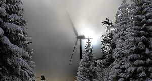 Auch die Windenergie kommt nicht zu kurz. Foto: Fritsch