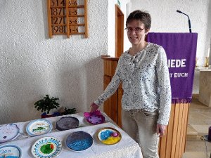 Seit einem Jahr ist Nicole Diedrichsen als Pfarrerin in der evangelischen Kirchengemeinde Hüfingen-Bräunlingen tätig und hat die Gemeinde inzwischen gut kennengelernt.  Foto: Lendle Foto: Schwarzwälder-Bote