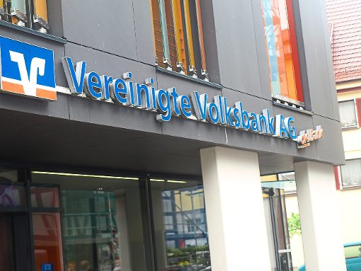Die Vereinigte Volksbank AG will Personal abbauen.  Foto: Hölle
