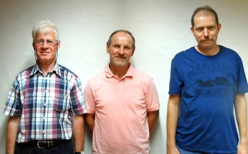 Ortsvorsteher Josef Schwende, Manfred Schäfer, Thorsten Schneider (von links) und Ingo Schatz (fehlt auf dem Foto) gehören nicht mehr dem neuen Rotenzimmerner Ortschaftsrat an. Foto: psw Foto: Schwarzwälder-Bote