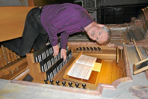 Adrian Moore stellt beim Sommerkonzert in der Predigerkirche englische Orgelmusik vor. Foto: Baum Foto: Schwarzwälder-Bote