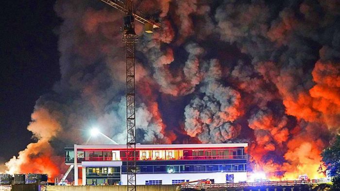 Großbrand bei Reifen Göggel: Pyrotechniker verurteilt – so wurde das Feuer wohl ausgelöst