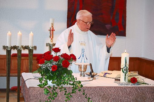 Monsignore Hermann Gebert, hier bei einer Messfeier, ist im Alter von 87 Jahren verstorben. Foto: privat Foto: Schwarzwälder-Bote