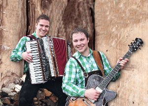 Das Duo Die Lausbuba spielt am Samstag im Festzelt.   Foto: Lausbuba Foto: Schwarzwälder-Bote