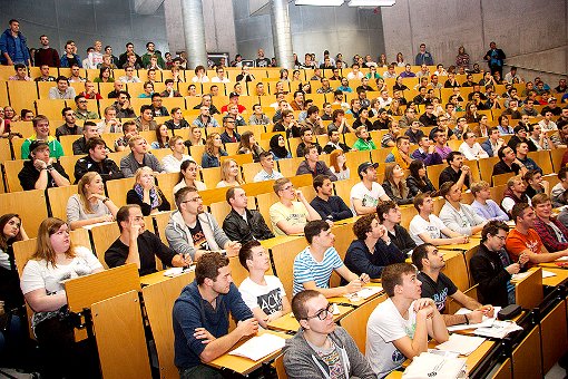 Die Hochschule Albstadt-Sigmaringen hat so viele Studenten wie nie zuvor – dazu dürften auch die guten Ergebnisse der Hochschulrankings beigetragen haben. Foto: Marquardt Foto: Schwarzwälder-Bote