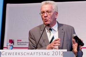 Ministerpräsident Winfried Kretschmann (Grüne) warb vor dem Beamtenbund in Ludwigsburg eindringlich um Verständnis für die Sparmaßnahmen. Foto: dapd