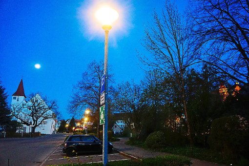 LED-Lampen sollen künftig überall in Hechingen die Nacht erleuchten. Die Anschaffungskosten werden überwiegend vom Bund bezahlt. Foto: Stopper