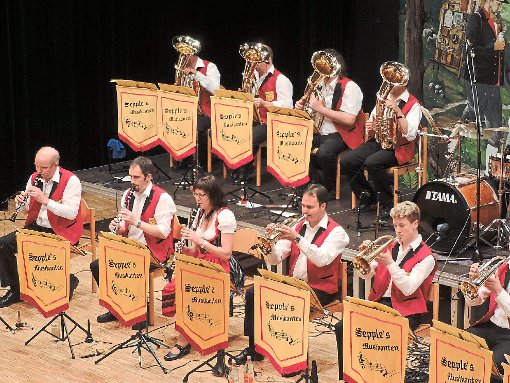 Seplle’s Musikanten begeistern in der Ketterer-Halle ihre Zuhörer.   Fotos: Paskal Foto: Schwarzwälder-Bote
