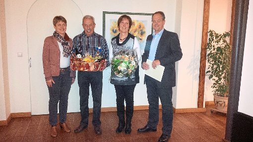 Ulrike Esslinger, Lothar Schweikert, Anneliese Schweikert und Erwin Esslinger (von links) Foto: Firma Foto: Schwarzwälder-Bote