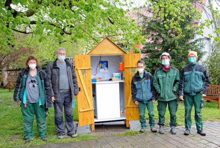 Kreativ in Fluorn-Winzeln: BruderhausDiakonie hübscht Gelände mit tollen Ideen auf