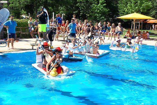 Spiel und Spaß sind beim zweiten Anlauf zum Badewannenrennen am Montag, 10. August, im Altensteiger Freibad angesagt. Diesmal geht es um die Weltmeisterschaft. Foto: Sannert Foto: Schwarzwälder-Bote