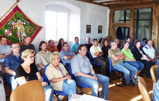 Groß ist das Interesse der Stettener Bevölkerung  an der jüngsten Gemeinderatssitzung gewesen.  Foto: Grimm Foto: Schwarzwälder-Bote