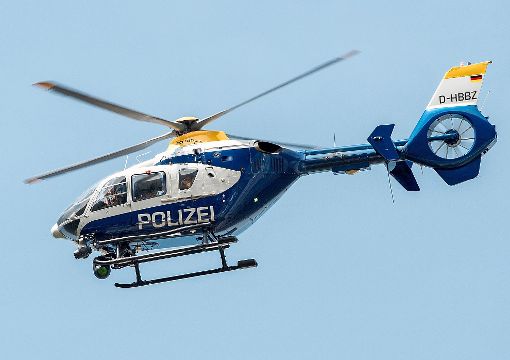 Wie oft sich der zentral am Stuttgarter Flughafen stationierte Hubschrauber der Polizei irrtümlich auf den Weg macht, werde laut Kalmbach statistisch nicht erfasst.  Foto: Polizei
