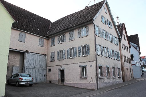 Das ehemalige Haus Singer in der Eutinger Markstraße war früher mal die Wirtschaft Adler.  Foto: Feinler Foto: Schwarzwälder-Bote