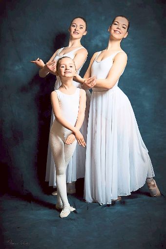 Die jährliche Gala ist der festliche Höhepunkt im Ballettschuljahr. Foto: Veranstalter Foto: Schwarzwälder-Bote