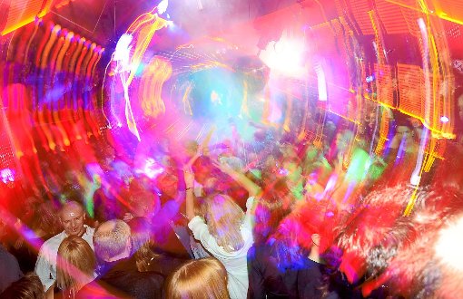 Tanzen, Flirten und Feiern lautet das Motto der Ü33-Party am Samstag in Althengstett.  Foto: Archiv Foto: Schwarzwälder-Bote