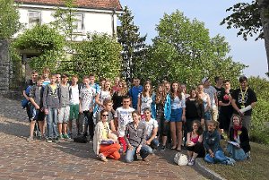 Das sind die Realschüler und Gymnasiasten die sich gemeinsam mit Mitarbeitern vom Haus der Geschichte Baden-Württemberg am Projekt Haag von Sinnen beteiligen. Foto: Stotz Foto: Schwarzwälder-Bote