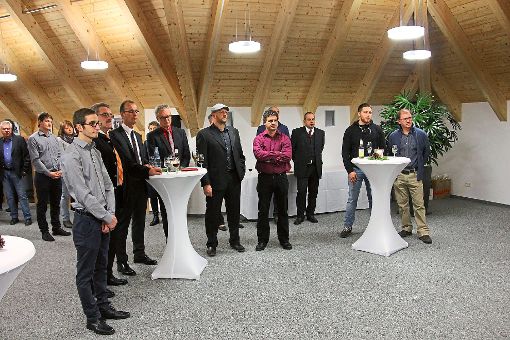 Die Gäste des Neujahrsempfangs im Sitzungssaal des Schonacher Rathauses verfolgen die Rede von Bürgermeisterstellvertreterin Silke Burger. Foto: Eberl Foto: Schwarzwälder-Bote