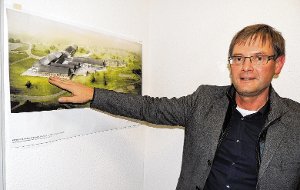 Landschaftsarchitekt Peter Pfaff erläuterte in der Sitzung  die geplante Hotelerweiterung des Öschberghofs. Foto: Bombardi Foto: Schwarzwälder-Bote