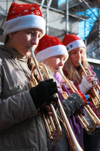 Musik ist beim Schülerweihnachtsmarkt ein fester Bestandteil. Foto: Hofmann Foto: Schwarzwälder-Bote