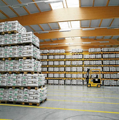Lagerkapazität für 7000 Tonnen hat die Sto AG in Donaueschingen. Foto: Sto Foto: Schwarzwälder-Bote