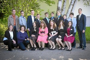13 Jugendliche feierten in der Christuskirche in Locherhof ihre Konfirmation. Foto: Kasenbacher