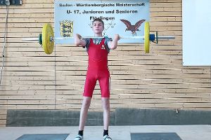 Viktor Hubert  verbesserte    bei den Landesmeisterschaften seine Bestleistung im Stoßen.   Foto: Verein Foto: Schwarzwälder-Bote